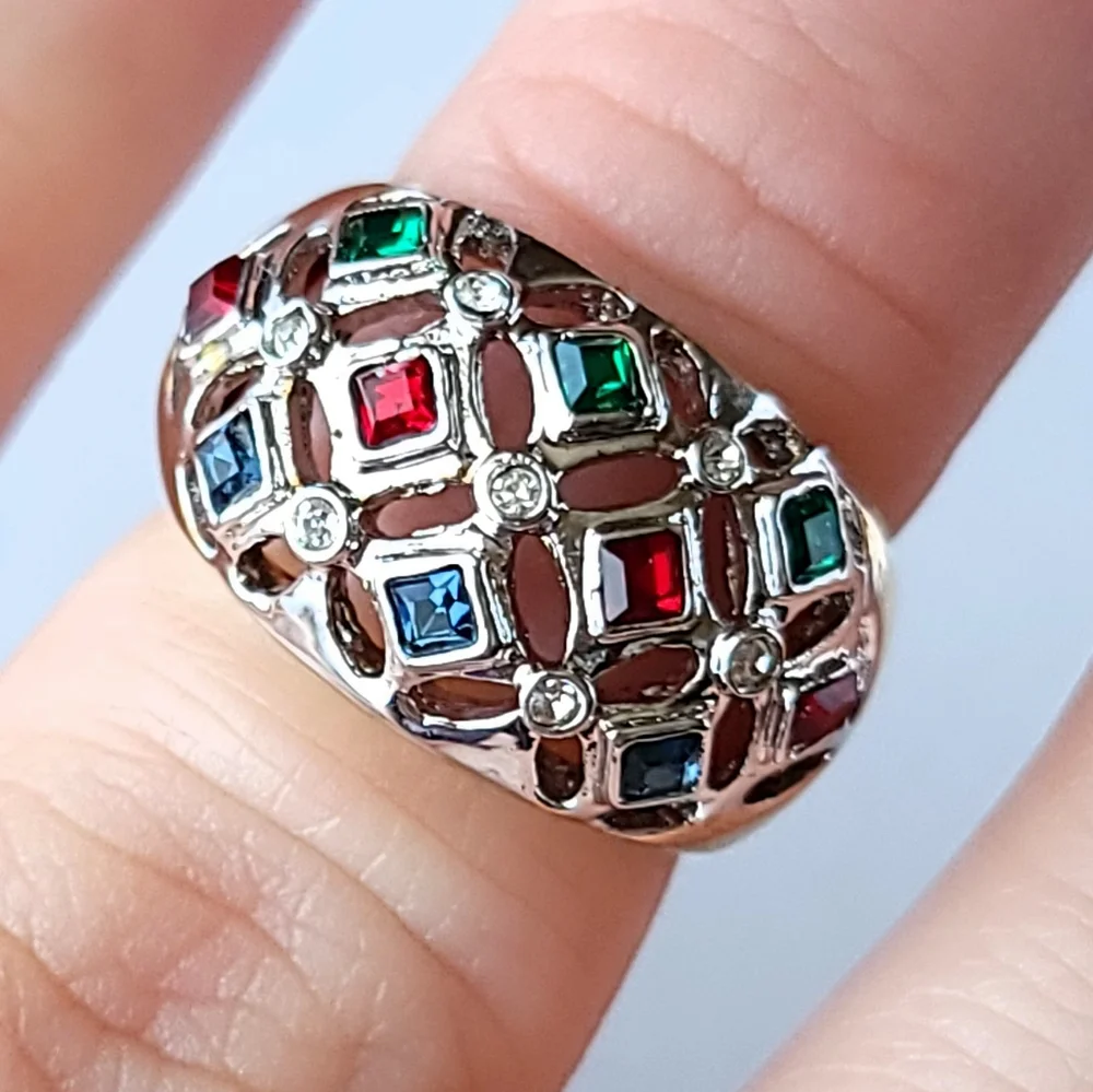 Vintage Domed Gemstone Coctail Ring 6